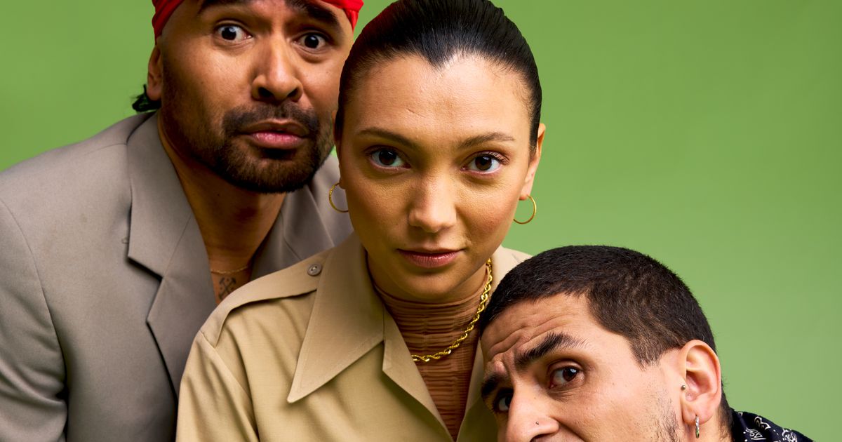 Kelapa Muda — Joenoes Polnaija, Tara Hetharia & Jefta Tanate
